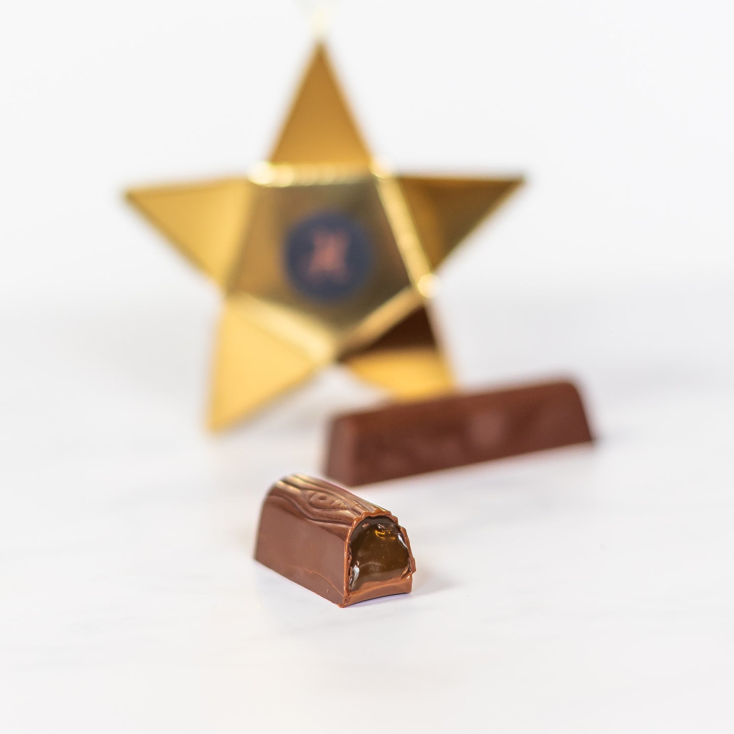 Caramel Yule Log Christmas Star *Pre-Order*